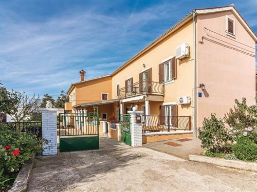 Holiday apartment - 6 persons -  - Valtursko polje - Pula-Valtursko Polje - 52100 - Pula