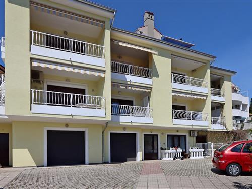 Holiday Home/Apartment - 5 persons -  - Krk - 51500 - Krk