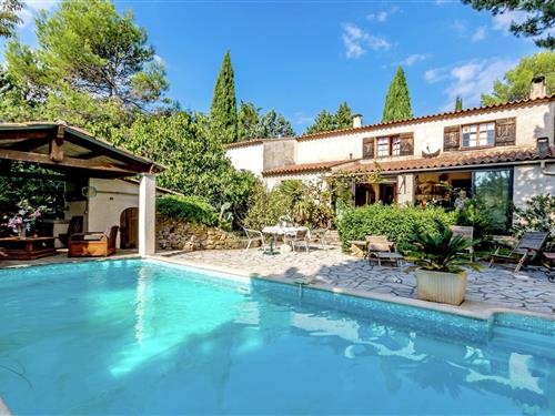 Holiday home - 5 persons -  - 83340 - Le Luc