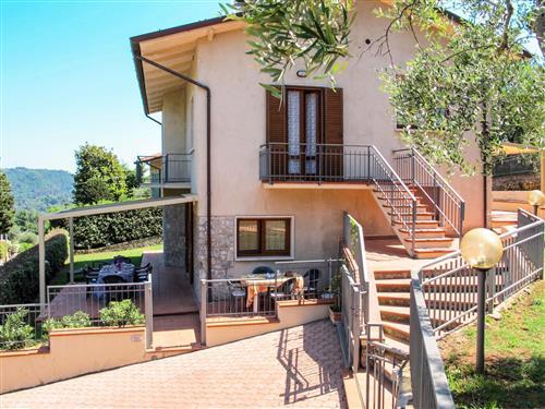 Holiday Home/Apartment - 5 persons -  - Camaiore - 55041
