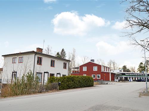 Holiday Home/Apartment - 5 persons -  - Celsings allé - 640 30 - Hälleforsnäs