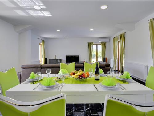 Villa - 6 persons -  - 52000 - Pazin