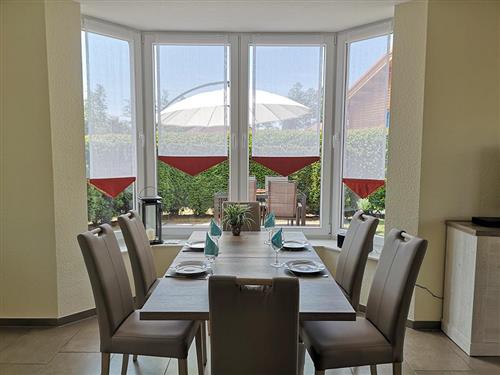 Ferienhaus - 6 Personen -  - Seeparkstraße - 26907 - Walchum
