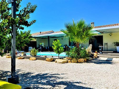 Holiday home - 8 persons -  - Bis Rue du Chardonnay - Saint-Victor-La-Coste - 30290 - St Victor La Coste
