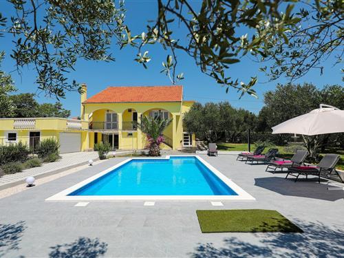 Holiday home - 6 persons -  - 23241 - Policnik