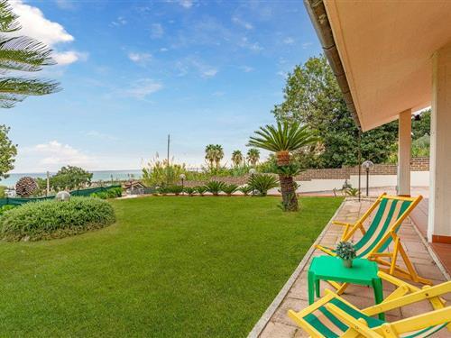 Sommerhus - 12 personer -  - Via del Semaforo - 64014 - Martinsicuro