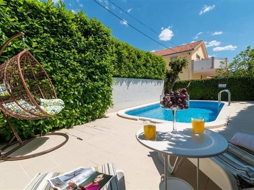 Ferienhaus - 2 Personen -  - 12 Ul. Josipa Slade Trogir, 21220 HR - 21220 - Trogir