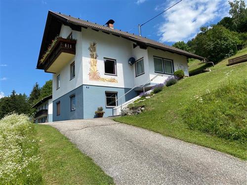 Holiday Home/Apartment - 4 persons -  - St.Peter - 9545 - Radenthein