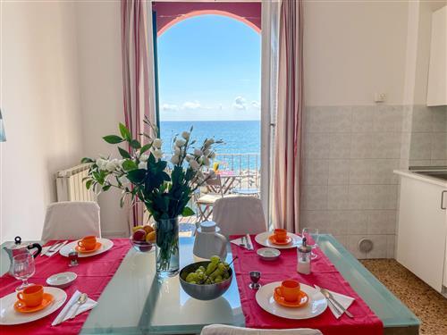 Ferielejlighed - 5 personer -  - Imperia - 18100