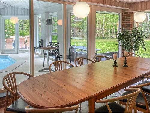 Sommerhus - 12 personer -  - Ellinge Skovvej - Ellinge Lyng - 4573 - Højby