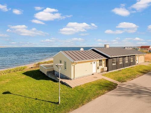 Sommerhus - 4 personer -  - Strandvejen 12 B - Hvalpsund - 9640 - Farsø