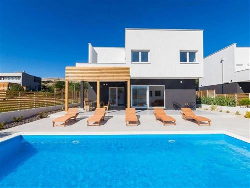 Holiday home - 10 persons -  - Ulica Žrtava fašizma - 23250 - Pag