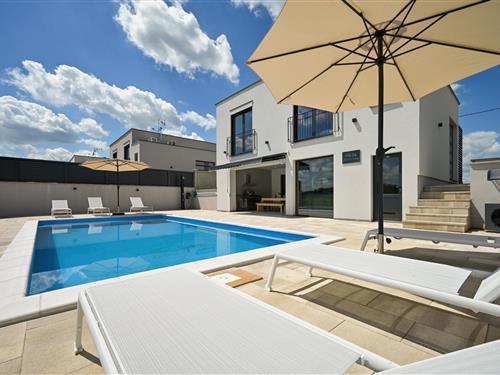 Holiday home - 8 persons -  - Maglenca - Bjelovar - Maglenca - 43226 - Maglenca