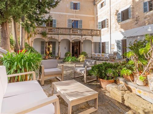 Holiday home - 9 persons -  - C/Josep Sanxo de la Jordana - Artá - 07570 - Artà