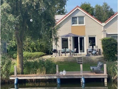 Semesterhus/Semesterlägenhet - 6 personer -  - 8754 HR - Makkum