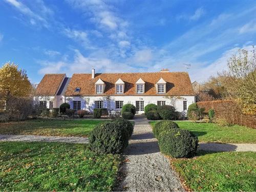 Holiday home - 14 persons -  - Lieu dit Montberneaume - 45300 - Yèvre-La-Ville