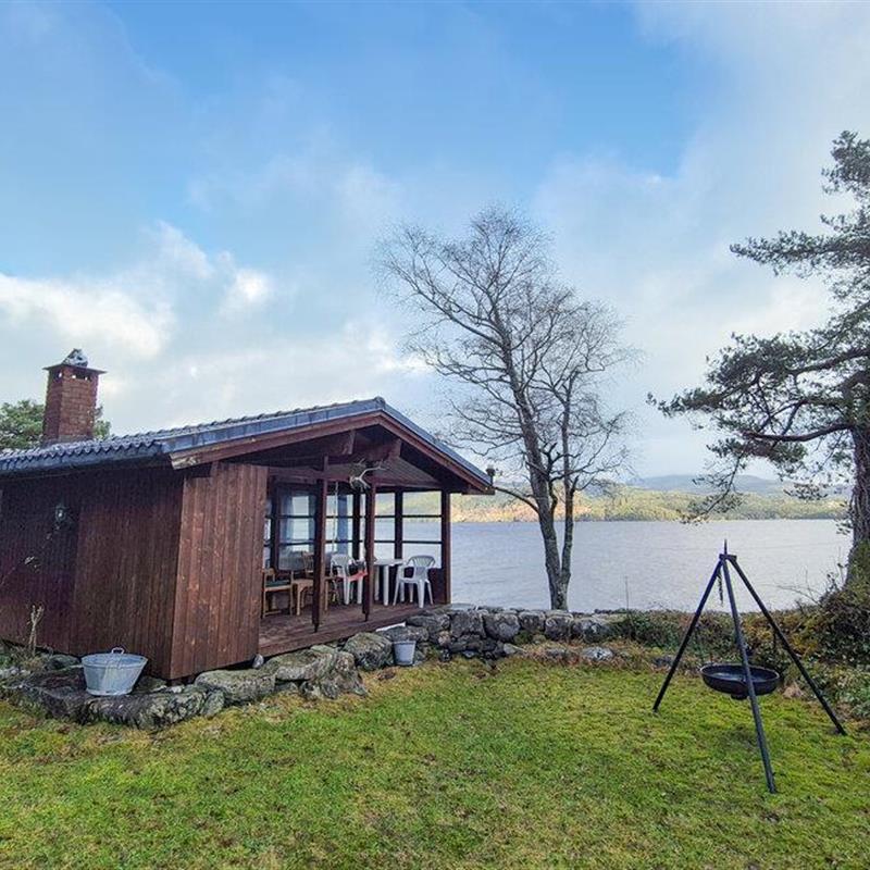 Sommerhus - 6 personer -  - Hatlestrandsvegen - Kvinnherad - 5635 - Hatlestrand