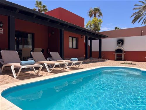 Holiday home - 6 persons -  - Guirre, - 35660 - Corralejo