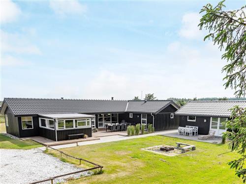 Holiday Home/Apartment - 12 persons -  - Ane Maries Vej - 9480 - Løkken