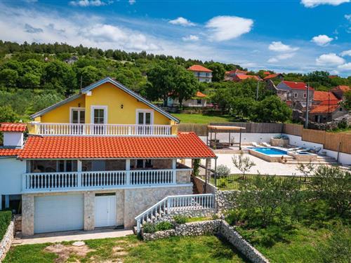 Holiday home - 8 persons -  - 22214 - Žažvic