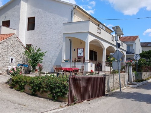  - 3 personer -  - Kralja Zvonimira - 23207 - Sveti Filip I Jakov