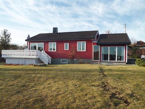 Semesterlägenhet - 5 personer -  - Klokkervika - Gravdal/Lofoten - 8372 - Gravdal