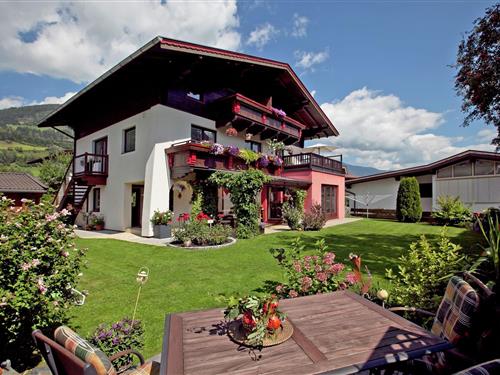 Holiday Home/Apartment - 4 persons -  - 5732 - Bramberg Am Wildkogel