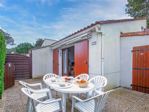 Holiday home - 5 persons -  - Les Mathes - 17570