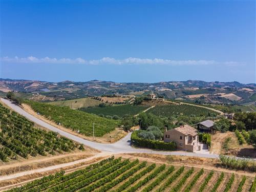 Sommerhus - 4 personer -  - Castorano - 63081