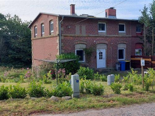 Sommerhus - 8 personer -  - Dargast - 18546 - Sassnitz