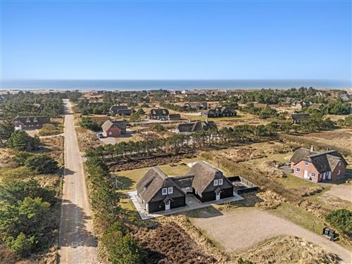 Sommerhus - 12 personer -  - Sydslugen - 6857 - Blåvand