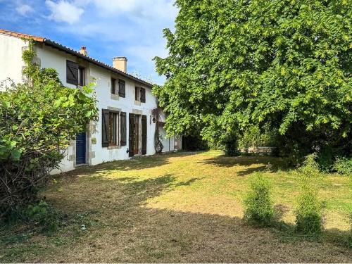 Holiday home - 10 persons -  - Rue de l'Église - 79260 - Sainte-Néomaye