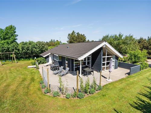 Holiday Home/Apartment - 6 persons -  - Blomstervangen - Jegum - 6840 - Oksbøl