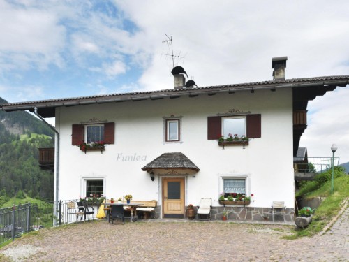 Semesterlägenhet - 10 personer -  - 39047 - Santa Cristina