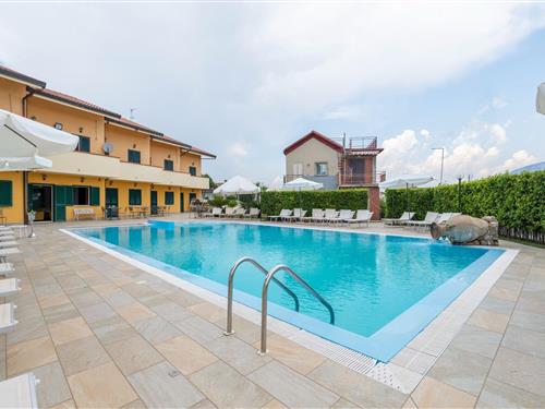 Holiday Home/Apartment - 5 persons -  - 84047 - Paestum