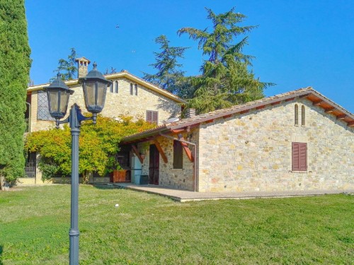 Holiday home - 16 persons -  - 06081 - Assisi