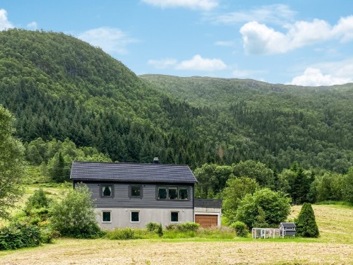 Ferienhaus - 9 Personen -  - Norddalsvegen - 6140 - Syvde