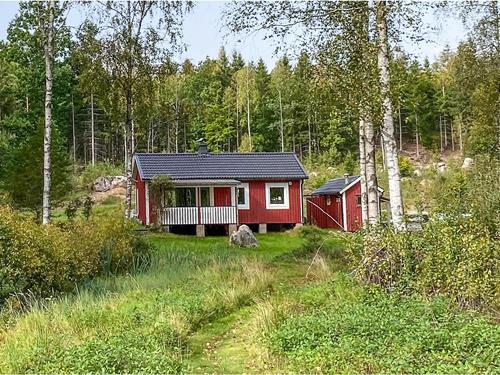 Holiday home - 4 persons -  - Yttra Källehult - 362 92 - Tingsryd