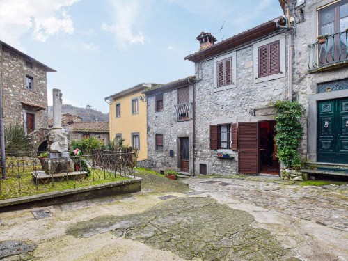 Sommerhus - 4 personer -  - Piazza Aiattola - 55023 - Gioviano