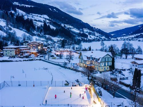 Holiday apartment - 6 persons -  - Siederfeldweg - 9545 - Radenthein