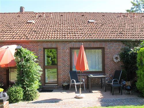 Holiday Home/Apartment - 2 persons -  - Bahnhofstrasse - 26553 - Dornum