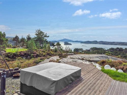 Sommerhus - 12 personer -  - Vesthaugane - Kråko/Fitjar - 5419 - Fitjar