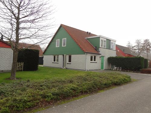 Holiday Home/Apartment - 5 persons -  - 4424NS - Wemeldinge