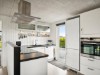 Image 12 - Kitchen