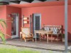 Image 6 - Outside