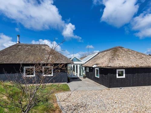 Sommerhus - 16 personer -  - Fugltoft - Vejers Strand Og By - 6853 - Vejers Strand