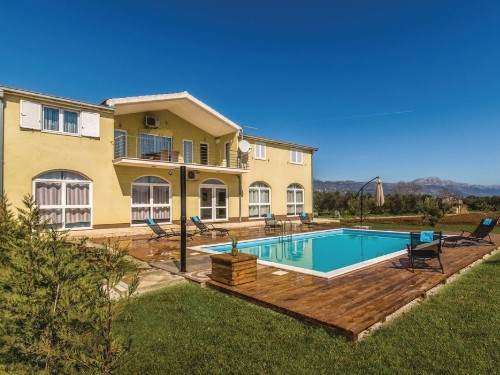Ferieleilighet - 5 personer -  - Cesta Divulje - Trogir-Divulje - 21220 - Divulje