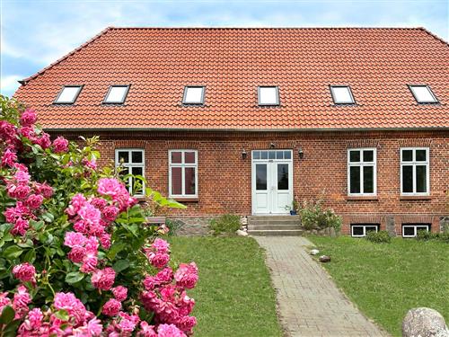 Holiday apartment - 5 persons -  - Dorfstraße - 23948 - Elmenhorst