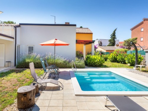Villa - 6 Personen -  - 52100 - Premantura