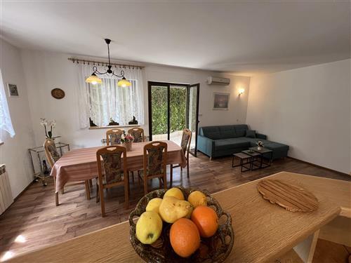 Holiday Home/Apartment - 5 persons -  - Dramalj - 51260 - Dramalj